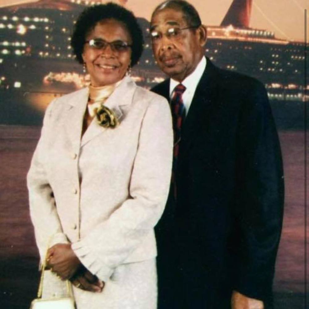 Meet your Posher, Leah